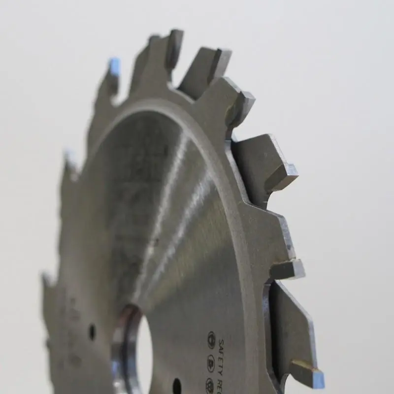 Inciseur extensible - Ø120 x 22mm - 12 + 12 Dents - Epaisseur 2,8 à 3,6mm Dernière Chance