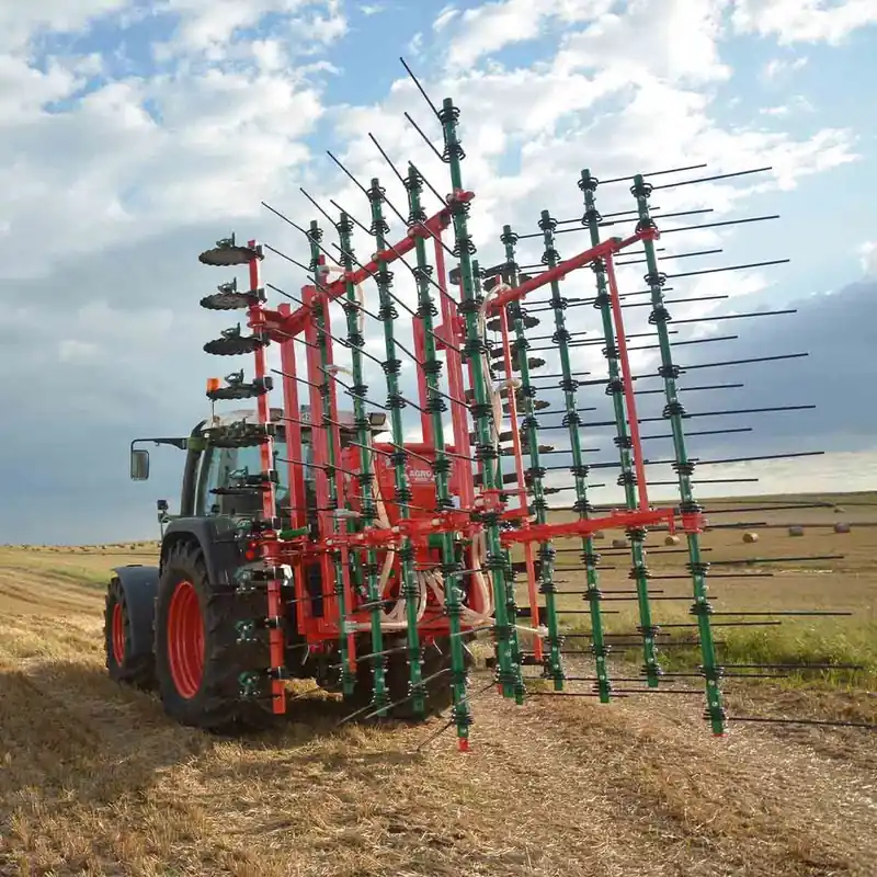 Commander Vite Herse à pailles BM 7,50 et 9,00 mètres AGRO-MASZ